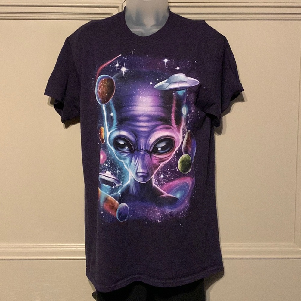 Heather Purple Alien Head Tee Shirt Sz ~> Medium